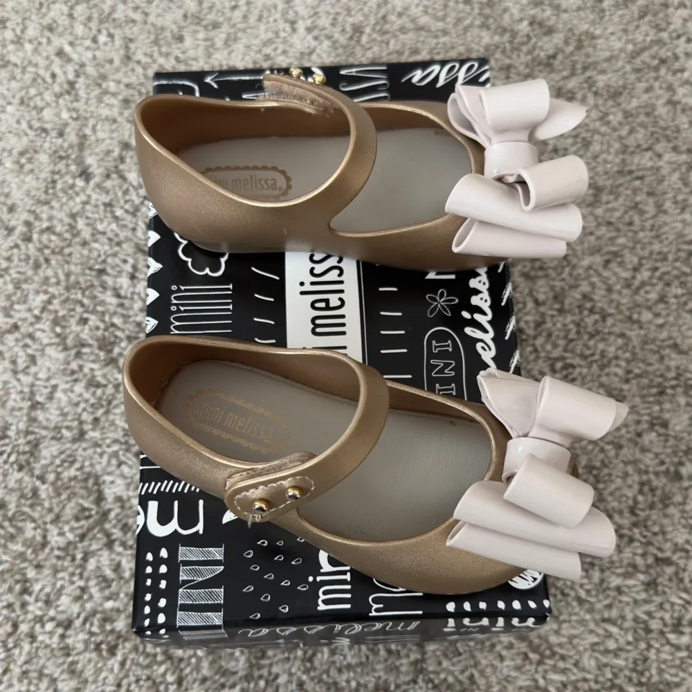 Mini Melissa Ultragirl gold toddler girl shoes sandals size 6